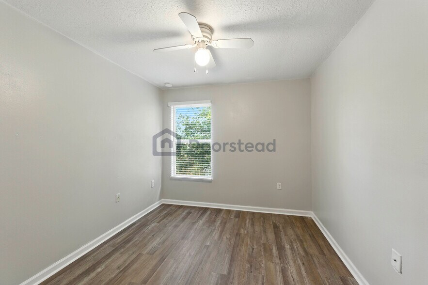Building Photo - 74 Moultrie Village Ln
