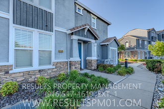 Building Photo - Beautiful Townhome in Rocklin Available Now!