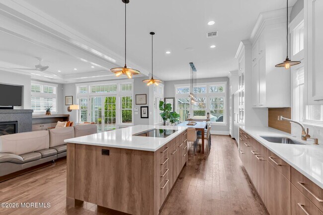 Building Photo - 218 Worthington Ave