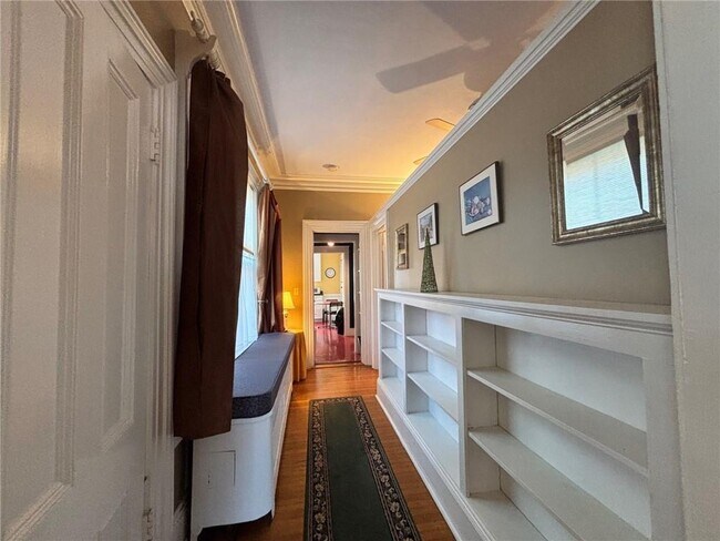 Building Photo - 9 Whitfield Pl