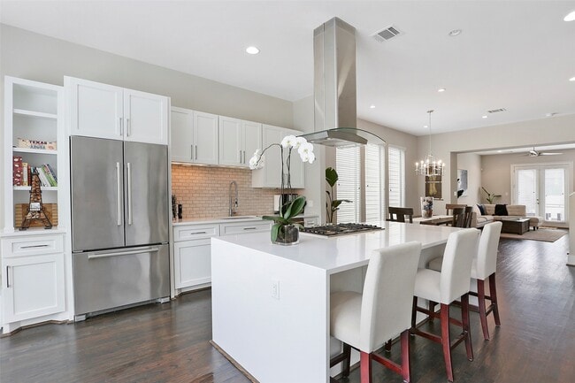 Building Photo - 2507 McDuffie St