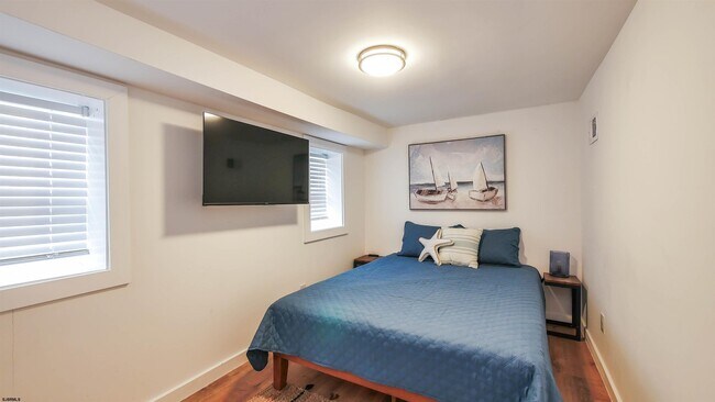 Building Photo - 106 N Portland Ave