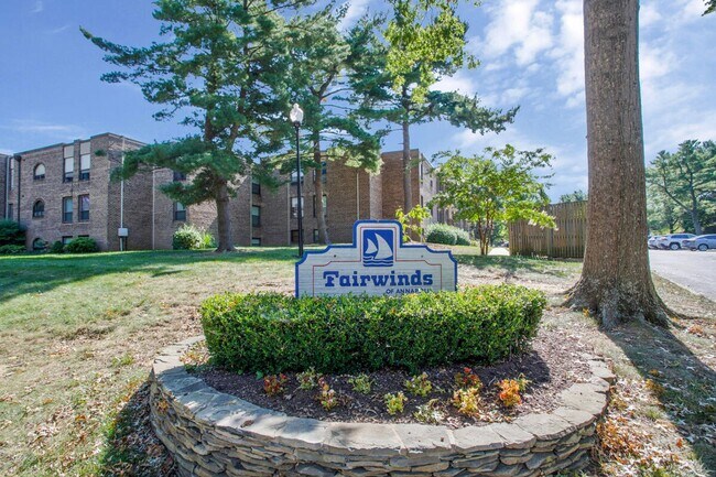 Building Photo - Coming Soon! 2 bedroom condo in Annapolis!