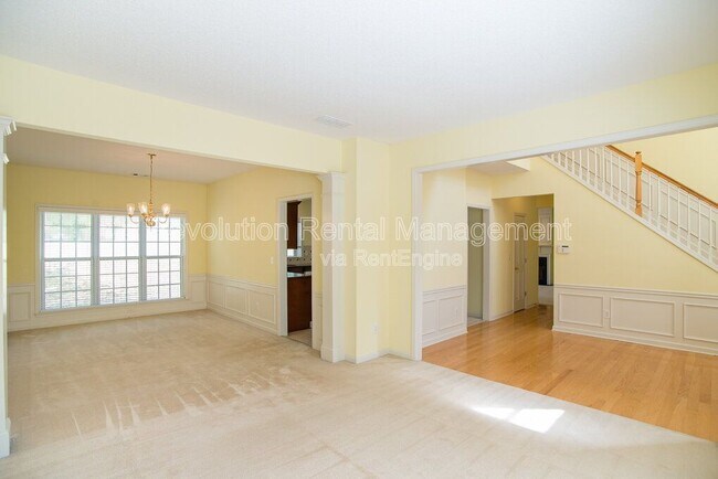 Building Photo - 11655 Crossington Rd
