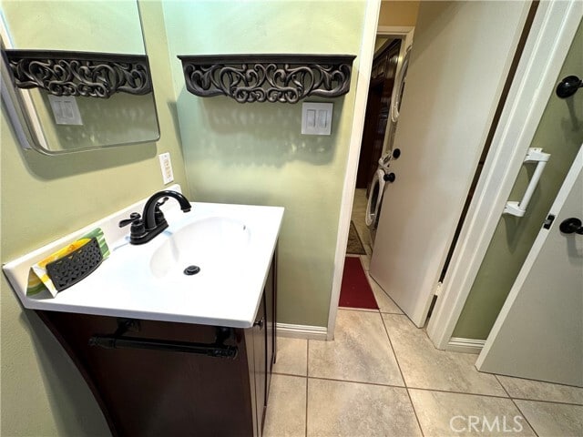 Building Photo - 2057 Royalty Dr