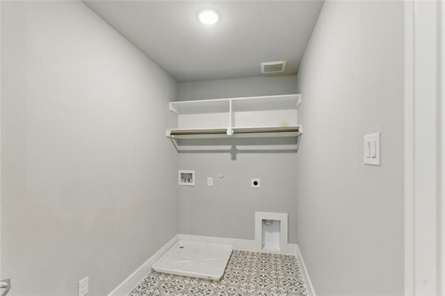 Building Photo - 2617 Tanager St