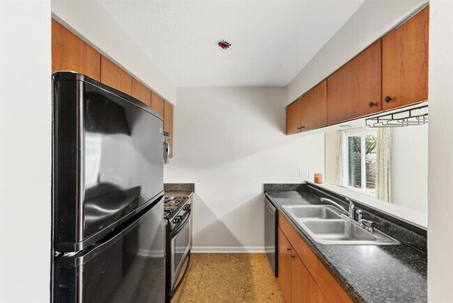 Building Photo - 7801 Shoal Creek Blvd