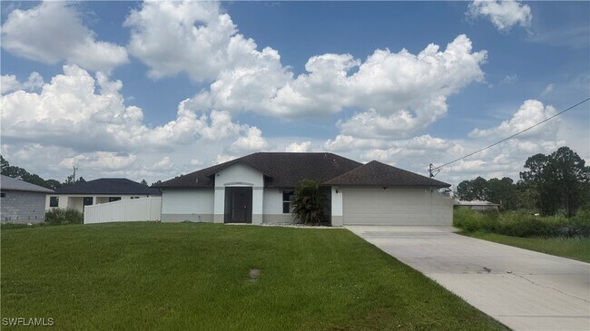 Primary Photo - 833 Eisenhower Blvd