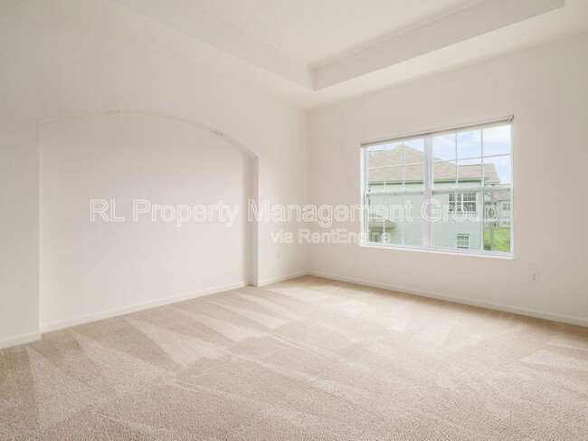 Building Photo - 5861 Yellowfin Ln