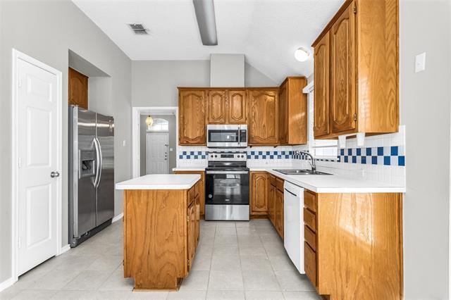 Building Photo - 11613 Charlotte Ln