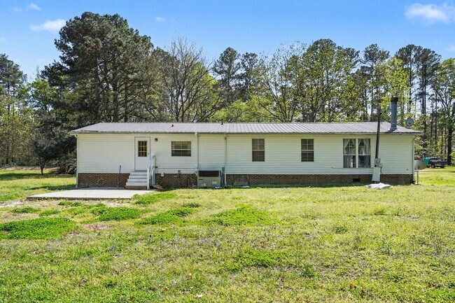 Building Photo - 3BR Home in Raleigh with Large Yard - GREAT PRICE!