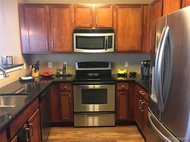 Building Photo - 10176 Park Meadows Dr