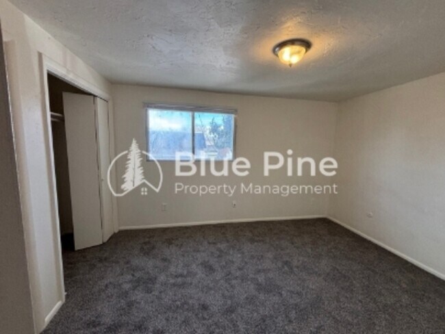 Building Photo - 1475 S Emerson Ave