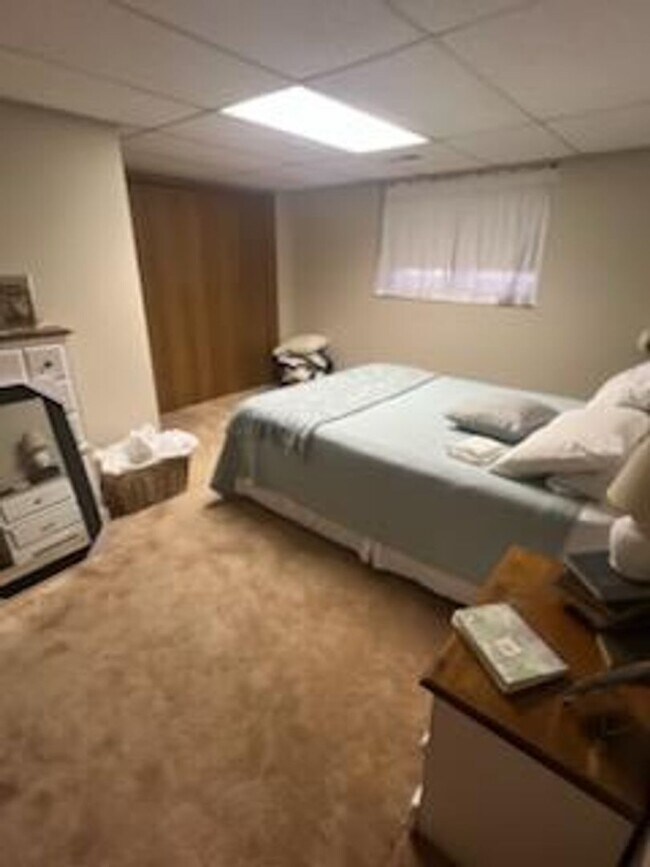 Building Photo - For Rent – 3 Bedroom Home in Sunset Hills, Pella