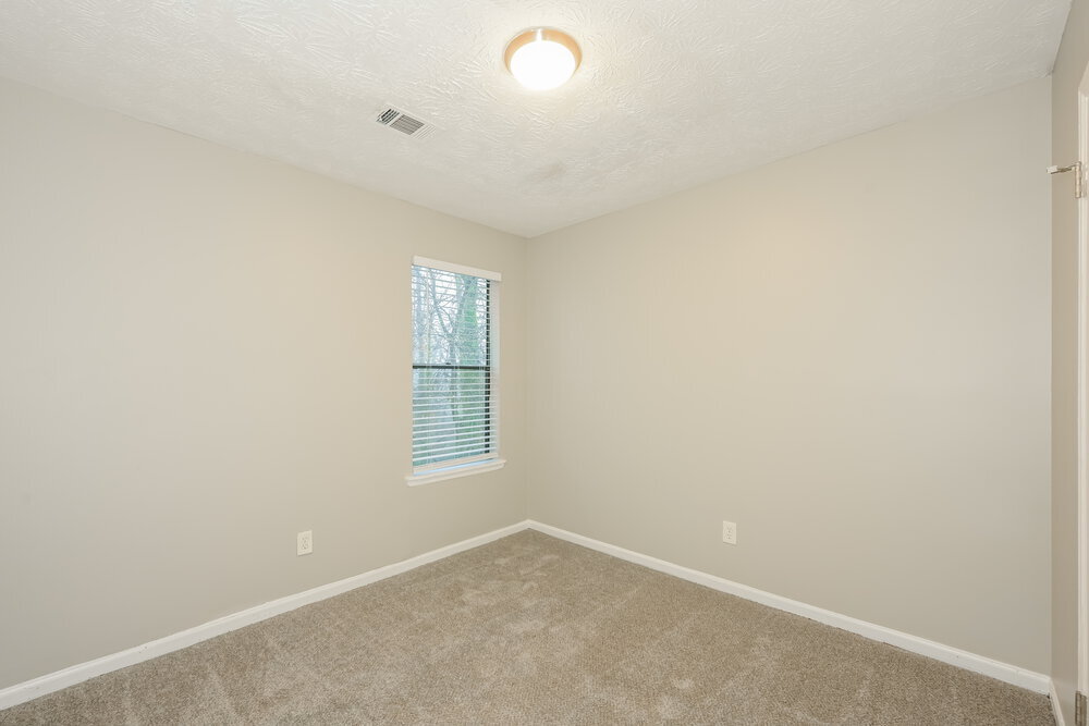 Building Photo - 1053 Mainstreet Lake Dr