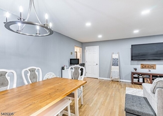 Building Photo - 320 South St