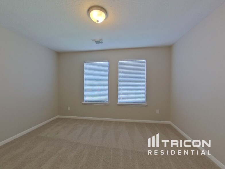 Building Photo - 11835 Belle Ct