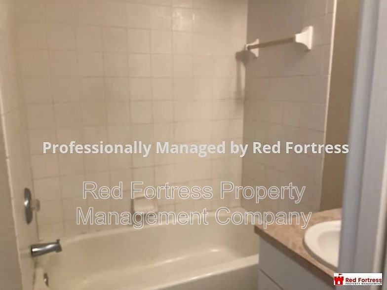 Building Photo - 1823 NW 19th Ave