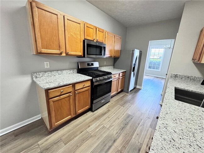 Building Photo - 3044 Kentmere Dr