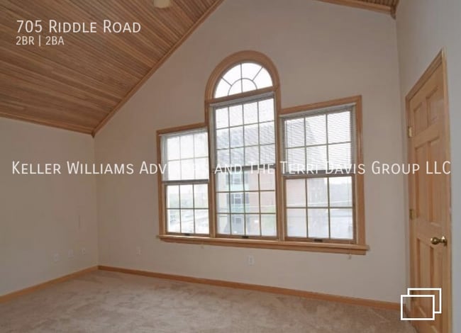 Building Photo - 705 Riddle Rd