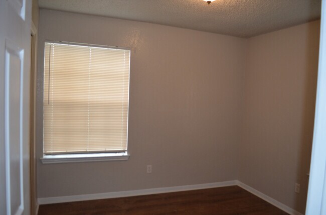 Building Photo - This 3 Bedroom Home with Fireplace is a must see!