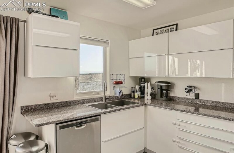 Building Photo - 9307 Summer Meadows Dr