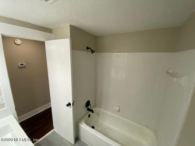 Building Photo - 2634 Gifford Ave