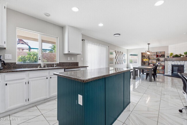 Building Photo - 1638 Miki Way