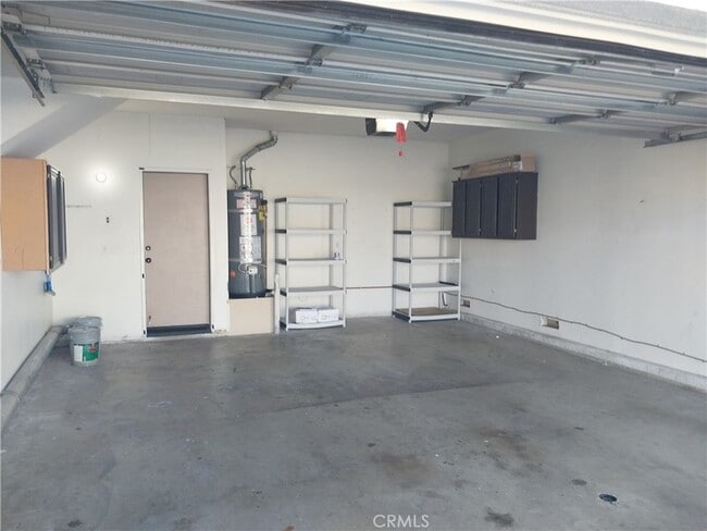 Building Photo - 935 Redtail Dr