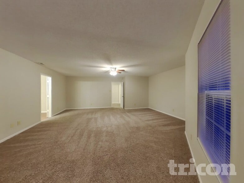 Building Photo - 8146 Firefly Way