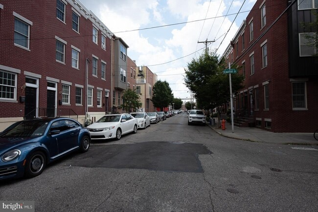 Building Photo - 2025 Parrish St