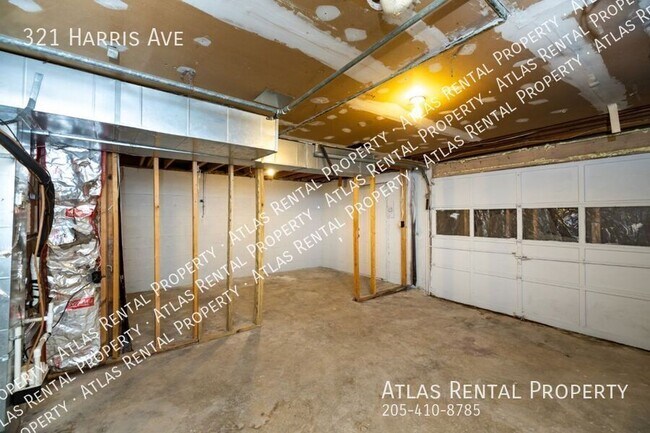 Building Photo - 321 Harris Ave