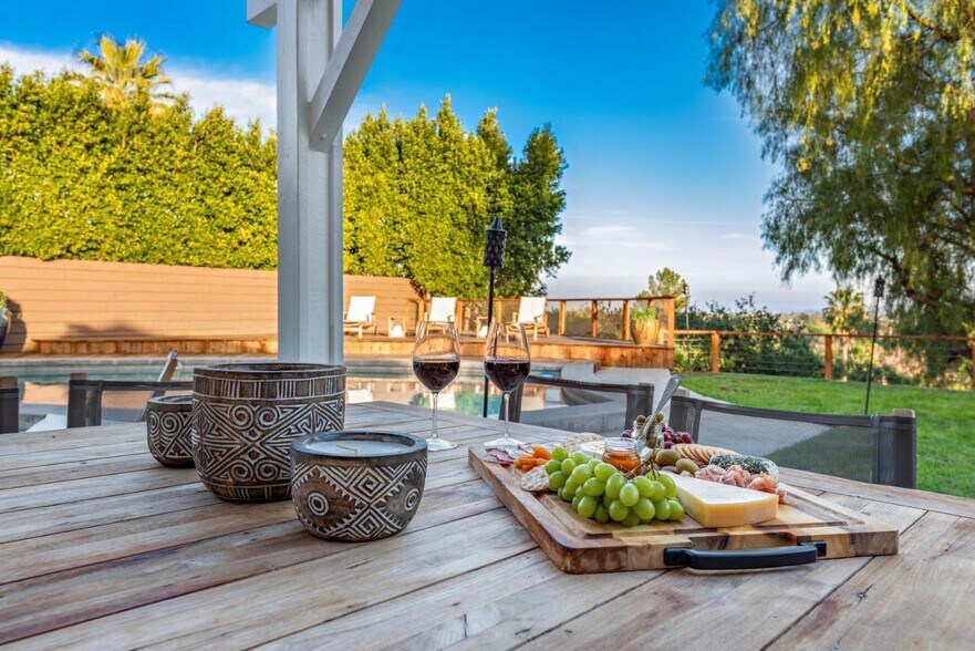 Building Photo - 5834 McDonie Ave