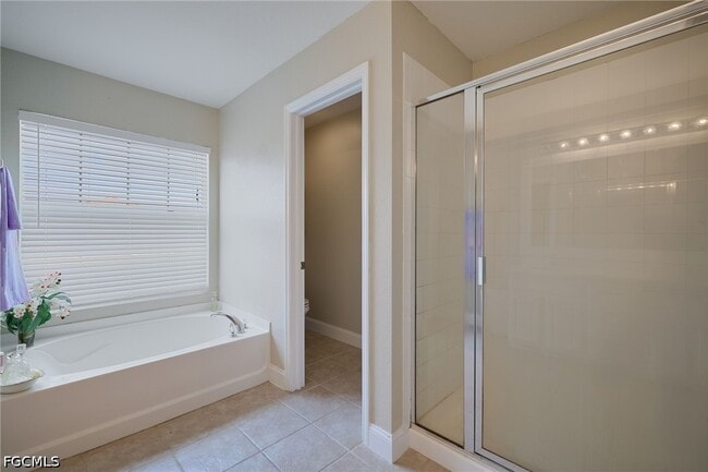 Building Photo - 2059 Willow Branch Dr