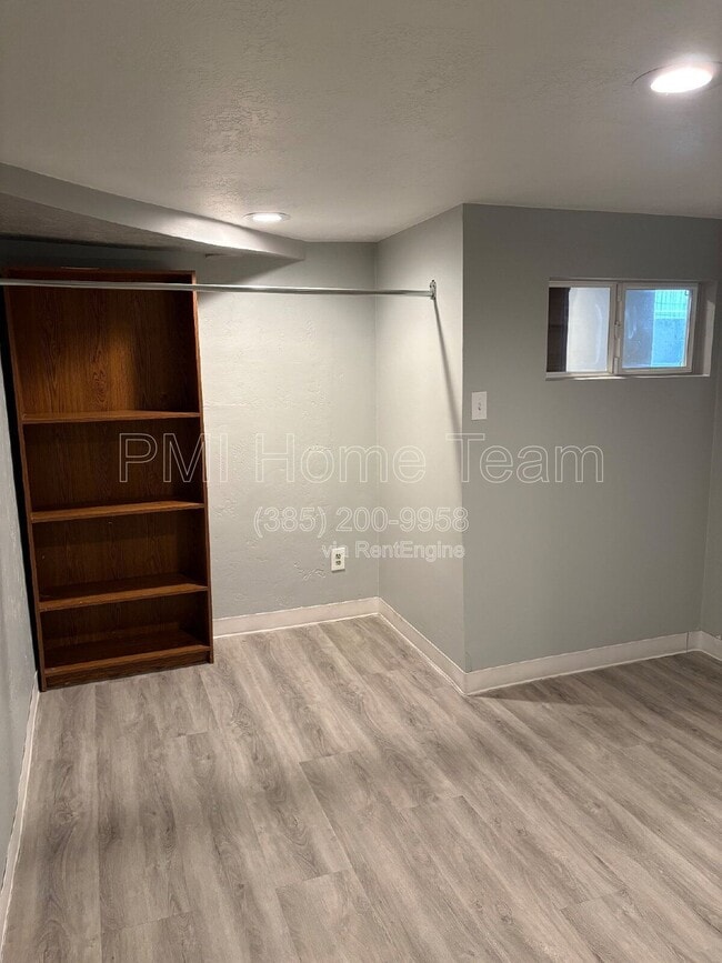 Building Photo - 168 Ross Dr