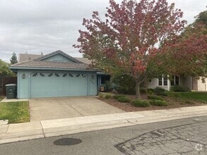 Building Photo - Available 8/1 - single level home in Lincoln