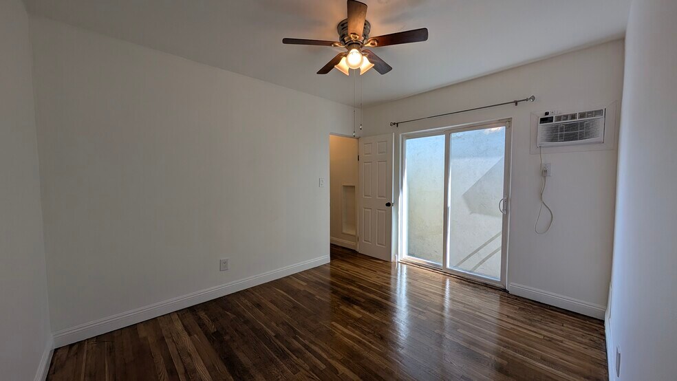 Building Photo - 6206 Cahuenga Blvd