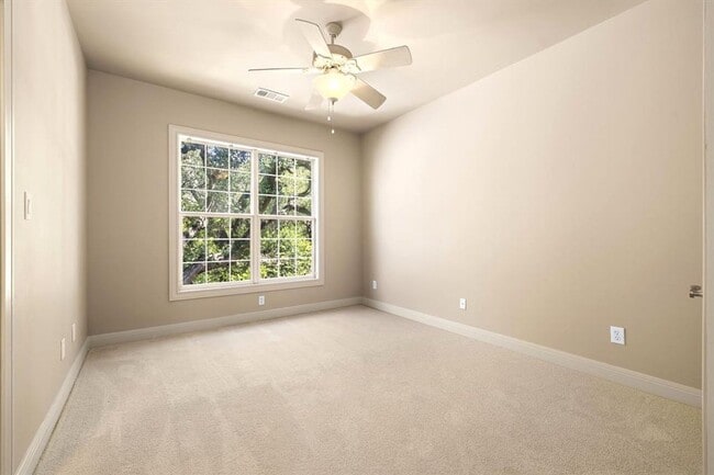 Building Photo - 3508 Red River St