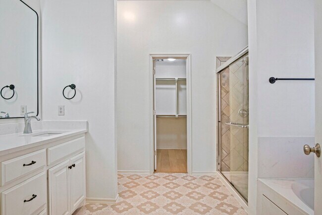 Building Photo - 2708 NW 170th Terrace