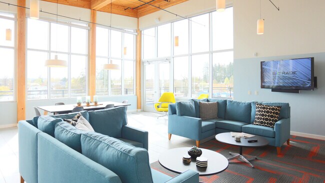 Building Photo - 4545 SW Angel Ave