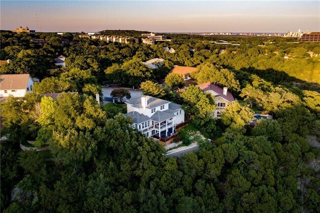 Building Photo - 1306 Arronimink Cir