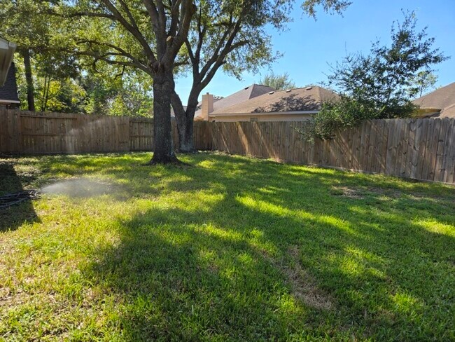 Building Photo - 18631 Mosshill Estates Ln