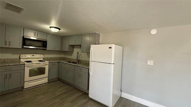 Building Photo - 508 N Finley Ave