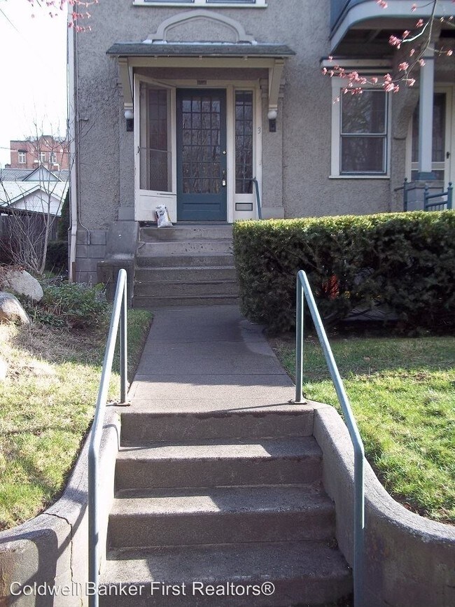 Building Photo - 14 N Clinton St