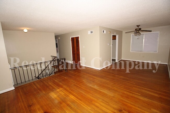 Building Photo - 3635 W Big Bend Dr