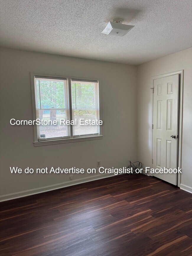 Building Photo - 123 - B Deerfield Drive, Spring Lake NC 28390