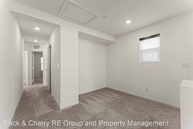 Building Photo - 3 br, 3 bath House - 3766 Trancoso Ave