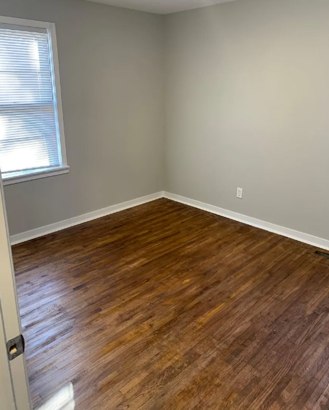 Building Photo - 2 Bed 1 Bath in South Wichita