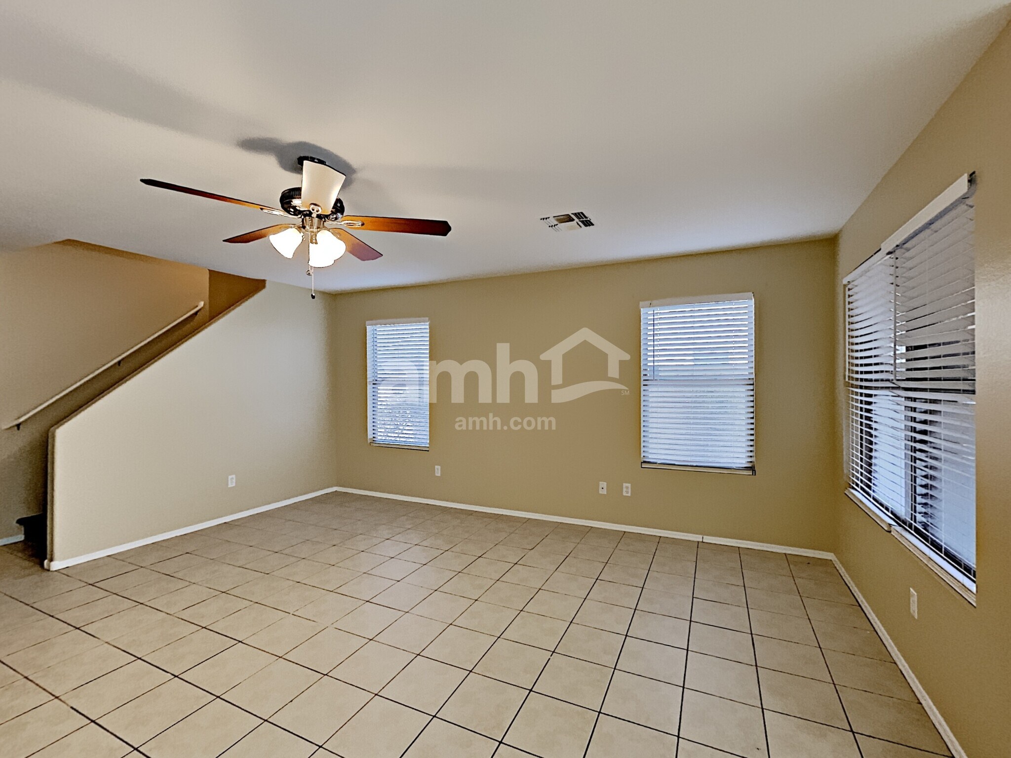 Building Photo - 6133 S Wilson Dr