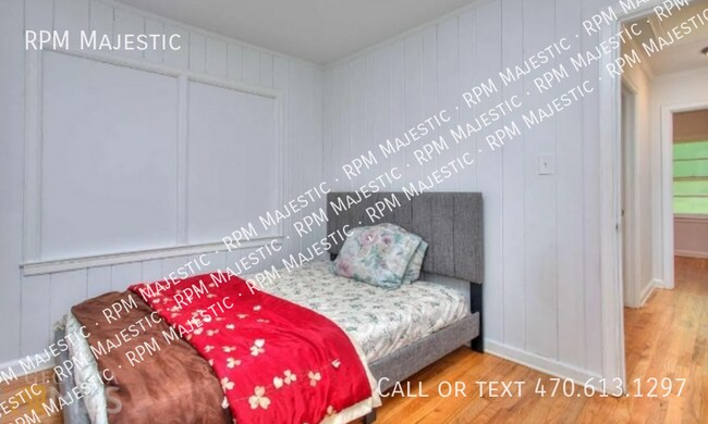 Building Photo - 2118 Rosser Terrace